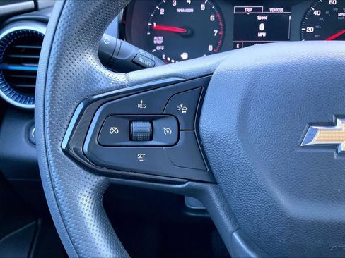 Used 2024 Chevrolet Trax LS w/ LS Convenience Package FWD image 23