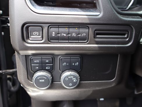 Certified 2021 Chevrolet Tahoe LT AWD/4WD image 20