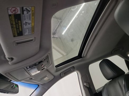 Used 2017 Lexus RX 350 AWD w/ Premium Package image 24