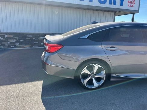 Used 2020 Honda Accord Touring image 16