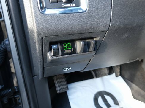 Used 2012 RAM 2500 Laramie w/ Cold Weather Group image 26