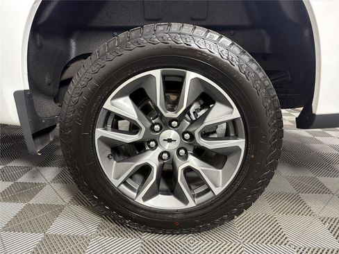 Used 2022 Chevrolet Silverado 1500 RST AWD/4WD image 17