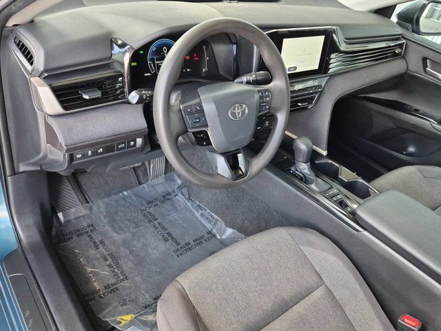 Used 2025 Toyota Camry LE FWD image 17