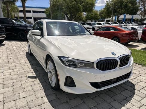 Used 2025 BMW 330i Sedan RWD image 17