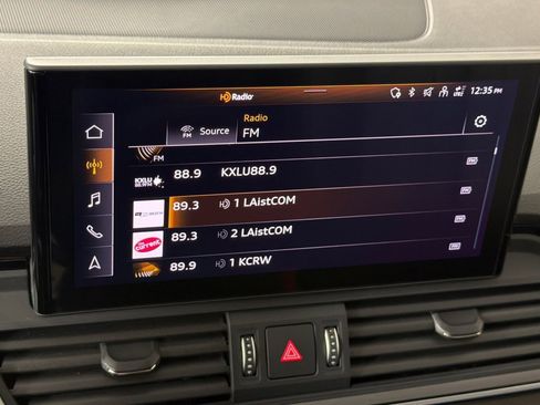 Used 2023 Audi Q5 e Premium Plus w/ Premium Plus Package image 17