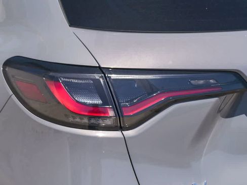 Used 2025 Honda HR-V Sport image 10
