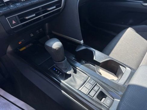 Used 2025 Toyota Camry LE image 16