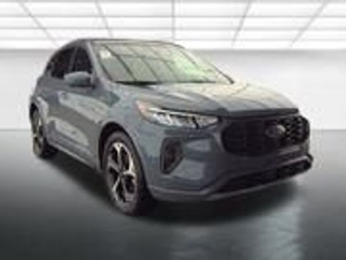 Used 2023 Ford Escape ST-Line Select w/ Tech Pack #2 image 4