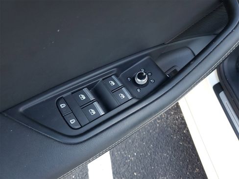 Used 2023 Audi A4 2.0T Premium Plus image 9