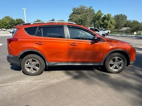 Used 2015 Toyota RAV4 XLE FWD image 5