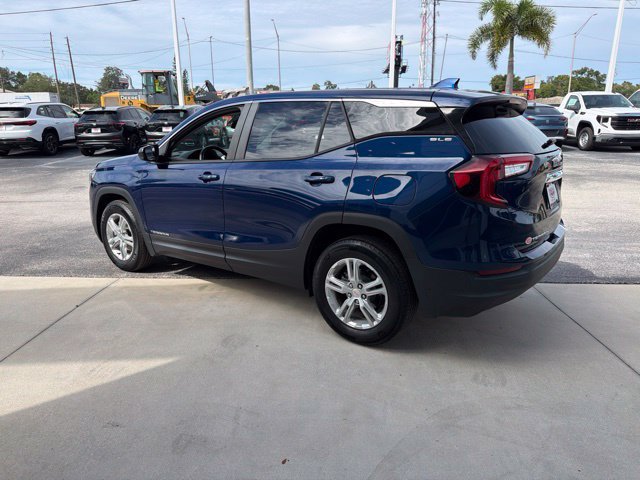 Used 2022 GMC Terrain SLE FWD image 6