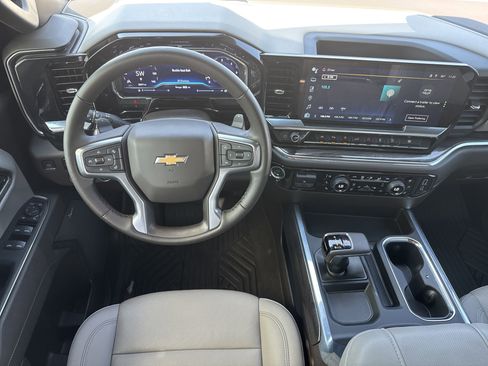 Used 2024 Chevrolet Silverado 1500 LTZ image 18