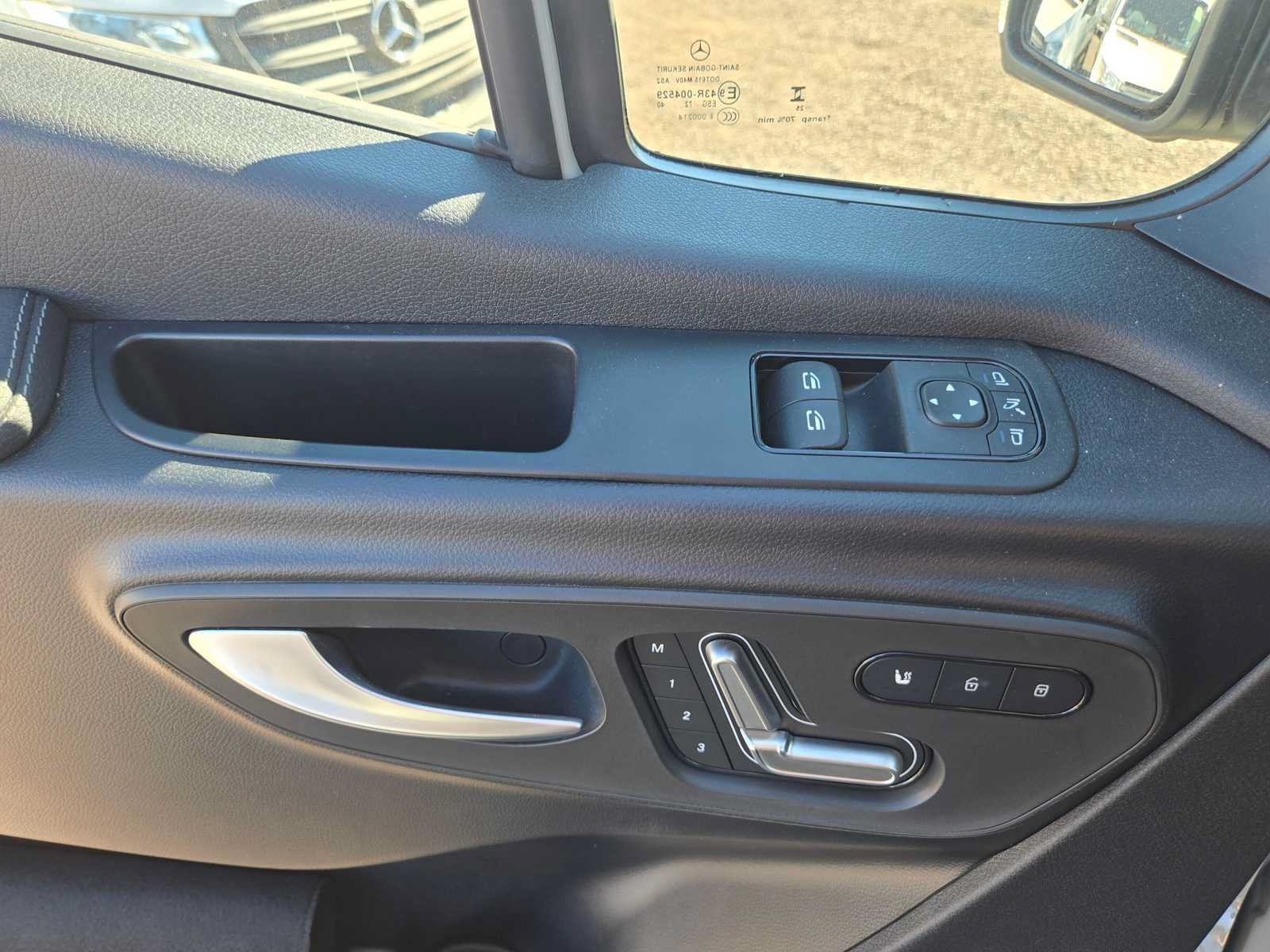 Used 2026 Mercedes-Benz Sprinter 2500 image 23