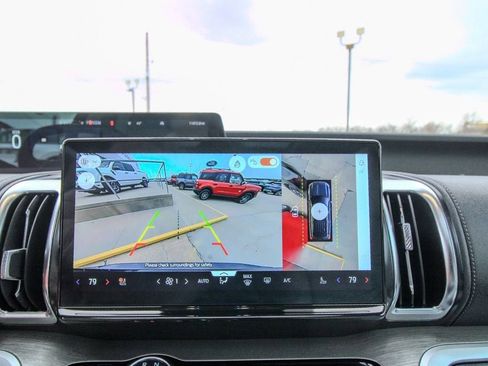 Used 2025 Ford Expedition Platinum w/ Driver's Package image 28