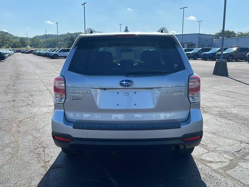 Used 2017 Subaru Forester 2.5i Premium w/ All-Weather Package AWD/4WD image 4