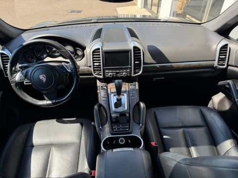 Used 2011 Porsche Cayenne AWD/4WD image 5