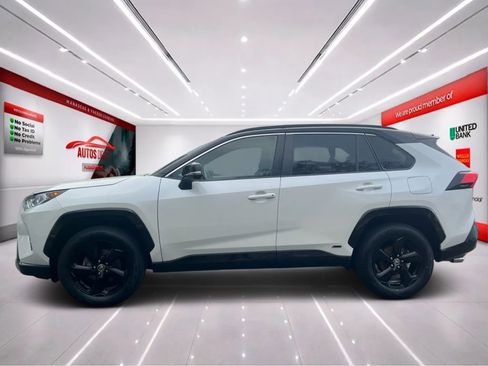 Used 2020 Toyota RAV4 XSE w/ All Weather Liner Package image 5