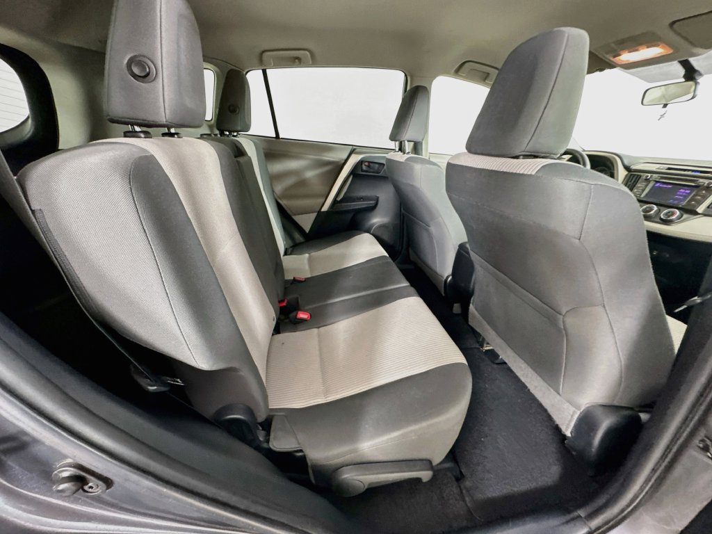 Used 2013 Toyota RAV4 LE FWD image 29