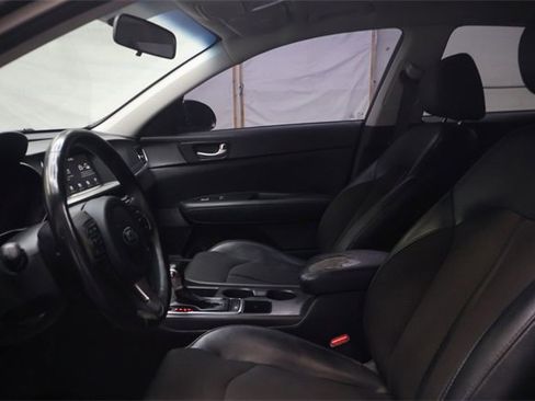 Used 2018 Kia Optima S w/ 18" Alloy Wheels Package image 20