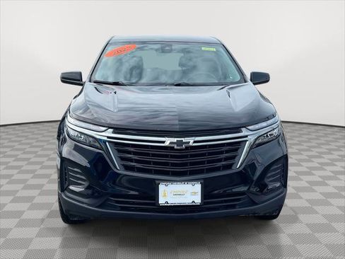 Used 2023 Chevrolet Equinox LS w/ LS Convenience Package image 2