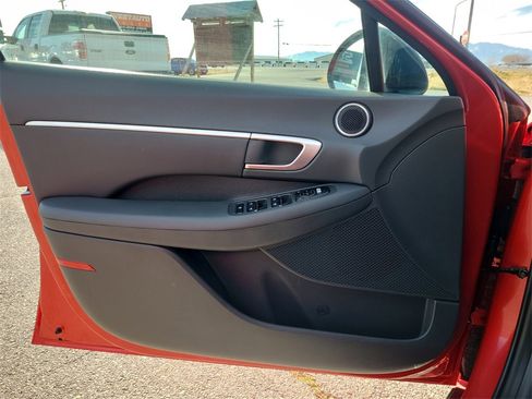 Used 2020 Hyundai Sonata SEL Plus image 19