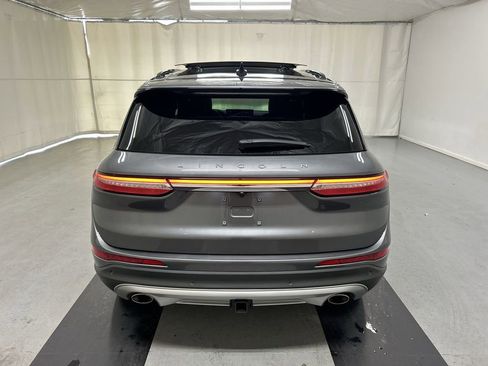 Used 2025 Lincoln Corsair Reserve w/ Towing Package AWD/4WD image 3