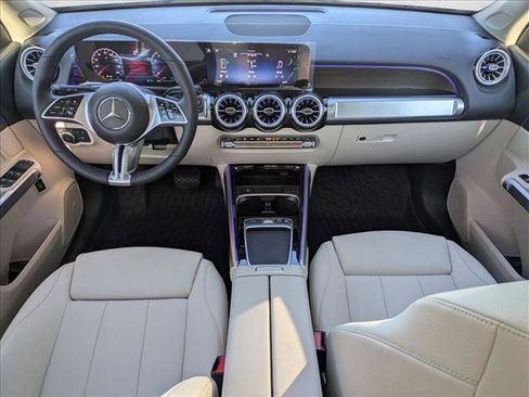 New 2026 Mercedes-Benz GLB 250 image 14