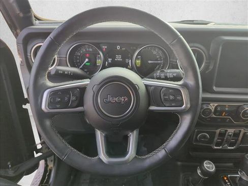 Used 2021 Jeep Wrangler Unlimited Sahara w/ Cold Weather Group image 28