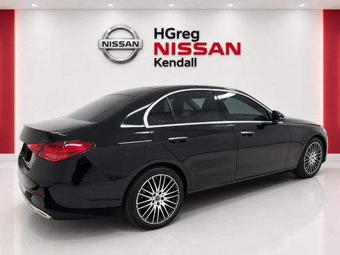 Used 2024 Mercedes-Benz C 300 Sedan image 4