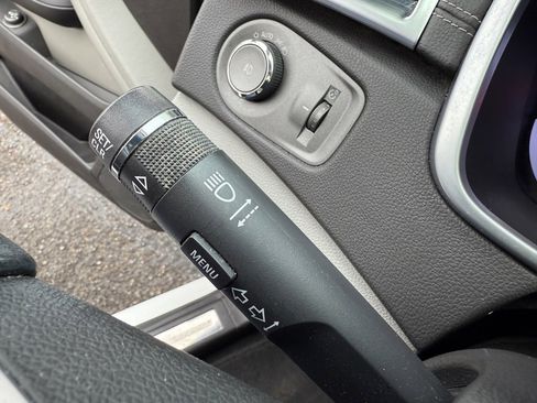 Used 2010 Cadillac SRX Performance image 33