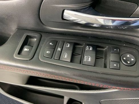 Used 2019 Dodge Grand Caravan GT FWD image 24