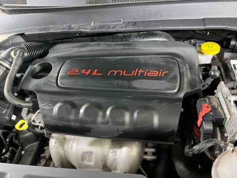 Used 2022 Jeep Compass Limited w/ Sun and Sound Group AWD/4WD image 30