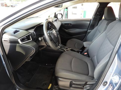 Used 2022 Toyota Corolla LE FWD image 47