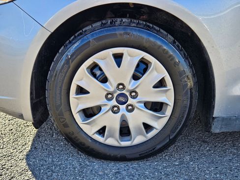 Used 2020 Ford Fusion S image 11