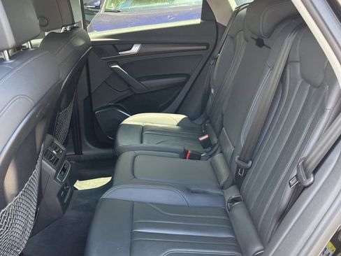 Used 2022 Audi Q5 e Premium w/ Convenience Package AWD/4WD image 23