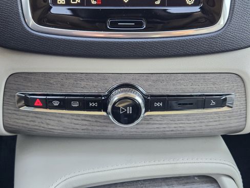 Used 2023 Volvo XC90 T8 Core w/ Protection Package Premier image 28
