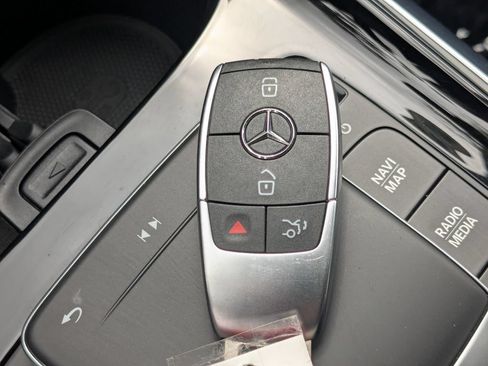 Certified 2022 Mercedes-Benz GLA 250 4MATIC w/ Premium Package Lite image 14