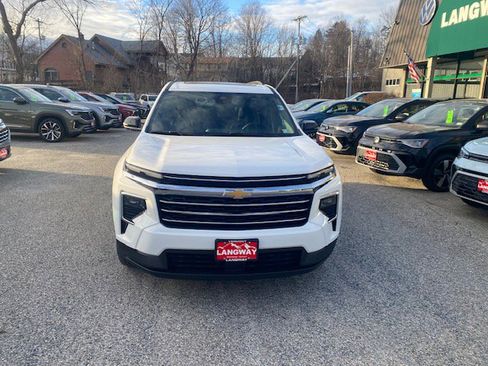 New 2026 Chevrolet Traverse LT w/ Sun and Wheel Package image 2