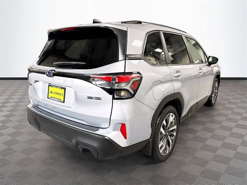 New 2025 Subaru Forester Touring image 4