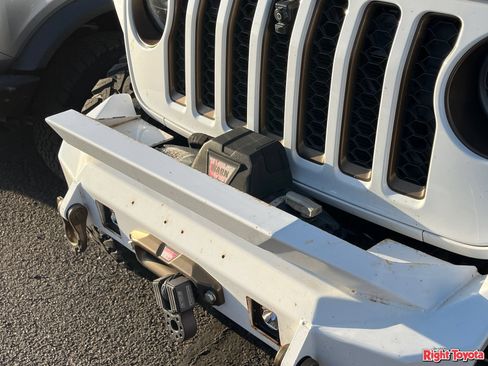 Used 2022 Jeep Gladiator Rubicon w/ LED Lighting Group AWD/4WD image 7