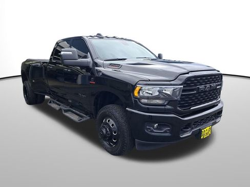 Used 2024 RAM 3500 Big Horn w/ Night Edition image 8