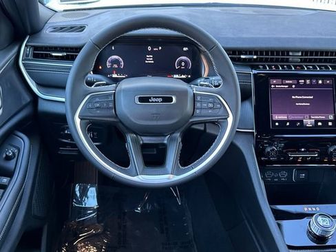 New 2025 Jeep Grand Cherokee Laredo w/ MOPAR Finishing Package image 14