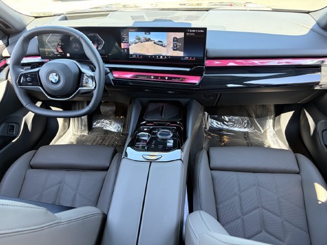 Used 2026 BMW 540i xDrive w/ Premium Package AWD/4WD image 16