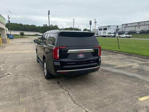 Used 2023 GMC Yukon SLT AWD/4WD image 14