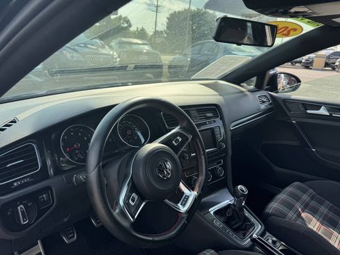 Used 2015 Volkswagen GTI S FWD image 20