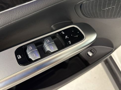 Certified 2026 Mercedes-Benz GLC 300 image 13