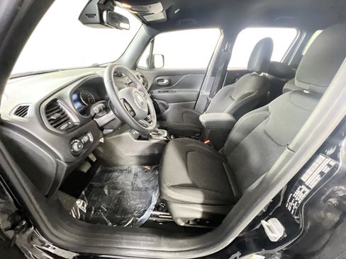 Used 2022 Jeep Renegade Altitude w/ Convenience Group AWD/4WD image 20