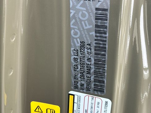 New 2026 Jeep Gladiator Mojave image 26