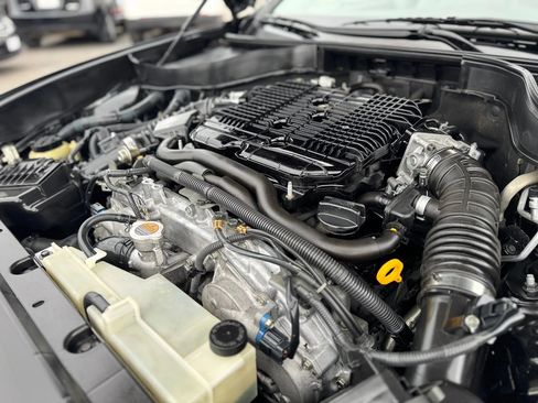 Used 2011 INFINITI G25 Journey w/ Moonroof Pkg image 14