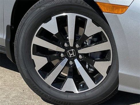 New 2026 Honda Odyssey EX-L image 8